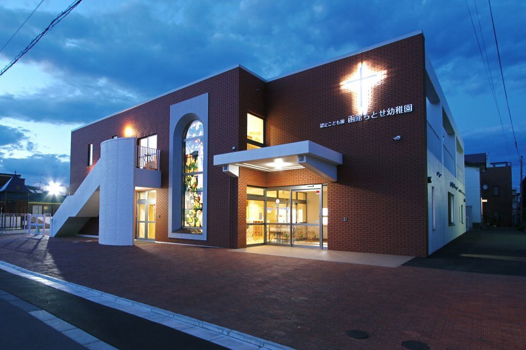 facade02.jpg